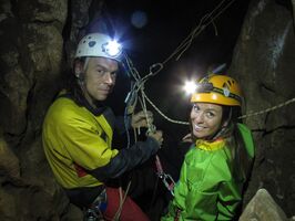 Journée spéléologie débutant avec les Guides Spéléo d'Ardèche