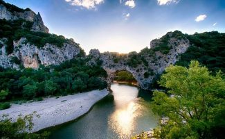 Canoë - Kayak de Saint-Maurice-d'Ardèche à Saint-Martin-d'Ardèche - 55 kms / 3 jours avec Abaca / Ardèche Aventure