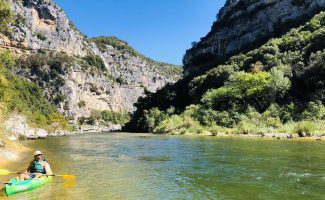Kano - Kajak van Vallon naar St Martin d'Ardèche - 30 km / 1 dag met Rivière et Nature