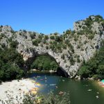 Canoë - Kayak de Pradons à St Martin d'Ardèche - 45 km / 3 jours avec Canoës Service