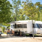 © Camping Huttopia le Moulin - aire de service camping-car - MANU REYBOZ