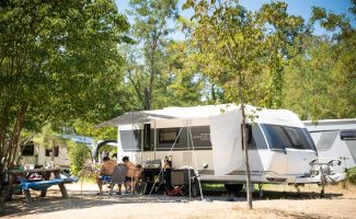Camping Huttopia le Moulin - aire de service camping-car