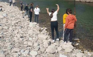 Initiation en famille à la Pêche au Coup avec Ardèche Pêche Aventure