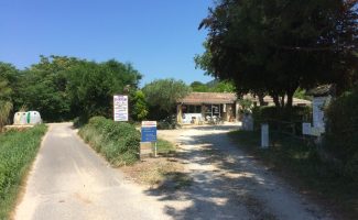 Aire de service camping-car au camping le Castelas