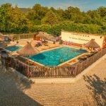 © Camping le Coin Charmant - CAMPING LE COIN CHARMANT  vanessa