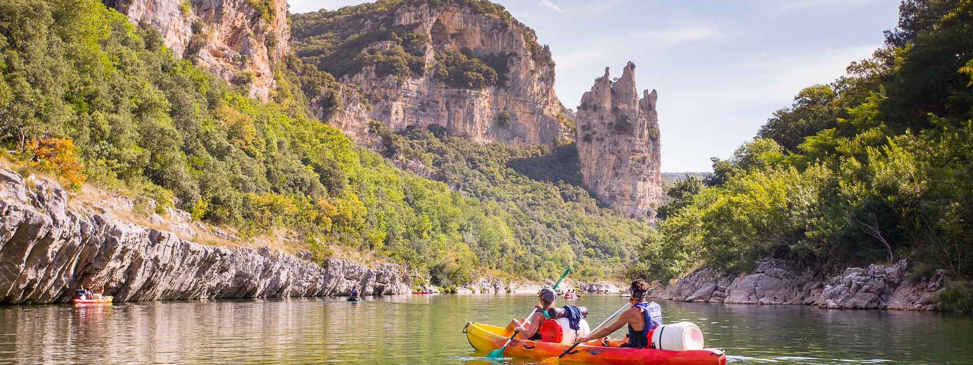 Kano - Kajak van Vallon tot St Martin d'Ardèche - 32 km / 2 dagen met Loulou Bateaux