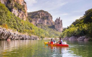 Kano - Kajak van Vallon tot St Martin d'Ardèche - 32 km / 2 dagen met Loulou Bateaux