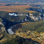 © Survol des Gorges en avion - L'ardeche vue du ciel - aero-club