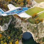 © Survol des Gorges en avion - L'ardeche vue du ciel - aero-club