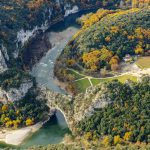 © Survol des Gorges en avion - L'ardeche vue du ciel - aero-club