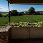 © Le chêne - Village de gîtes Le Serre de Pierre - Gîtes de France