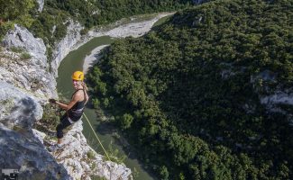 Bureau des Moniteurs d'Ardèche Méridionale : Canyoning, escalade, spéléo, Via corda, Via Ferrata