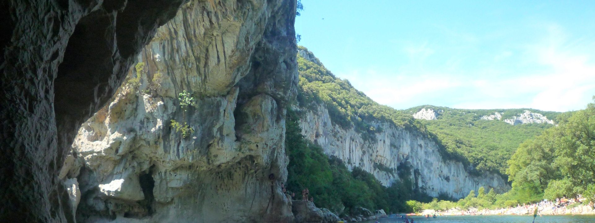 Kano - Kajak van Vallon naar St Martin d'Ardèche - 7 + 24 km / 2 dagen met Castor Canoë