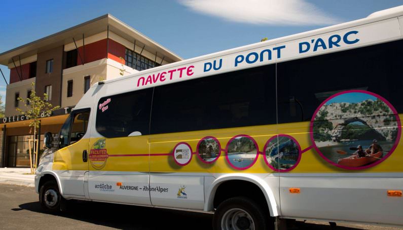 Bus Ardèche ©Marina Geray