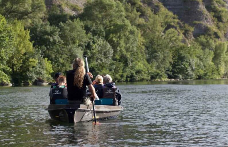 En barque sur les traces des castors en Ardèche ©Cap 07 Canoe (1)