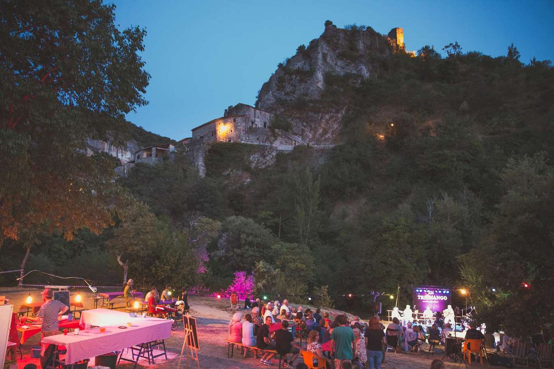 Rochecolombe-Ardeche©Steph Tripot web